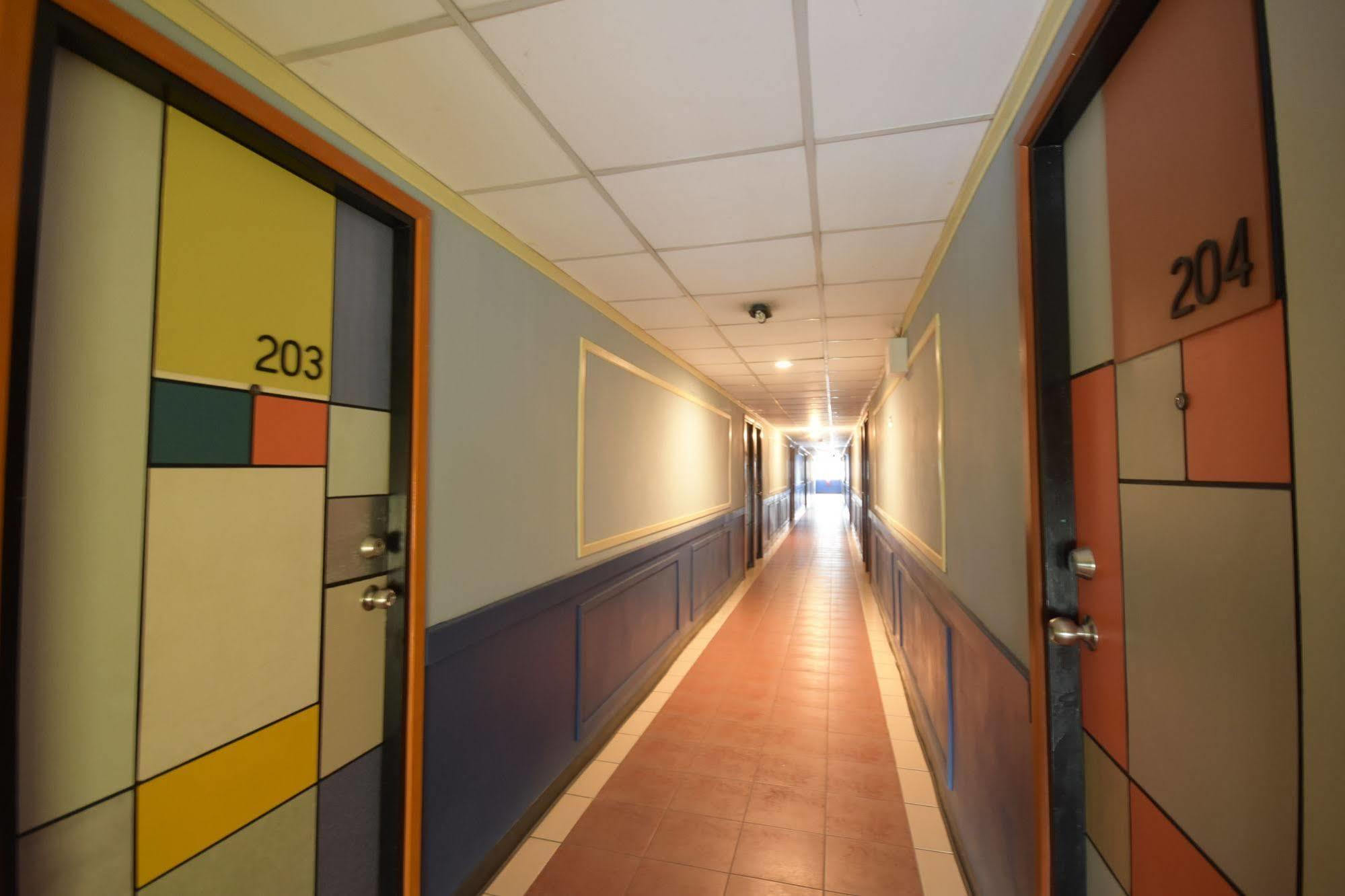 Room At Prachachuen Нонтабури Екстериор снимка