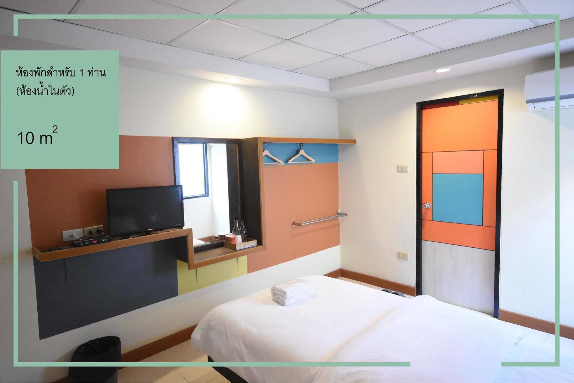 Room At Prachachuen Нонтабури Екстериор снимка